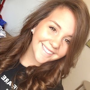 Meet your Posher, Kelsey